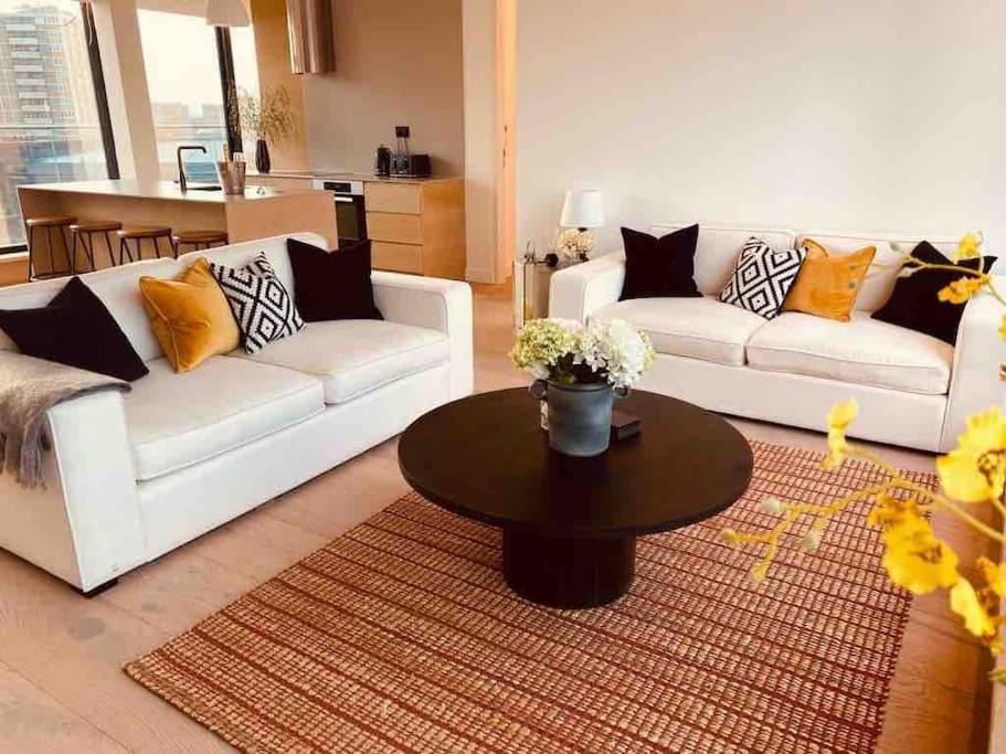 Large 3 Bed 3 Bathrooms Penthouse With Terrace And City Views In Лондон Екстериор снимка